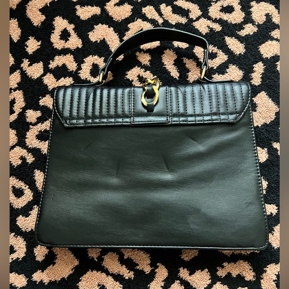 Badgley Mischka - Quilted vegan leather bag - Picture 2 of 6